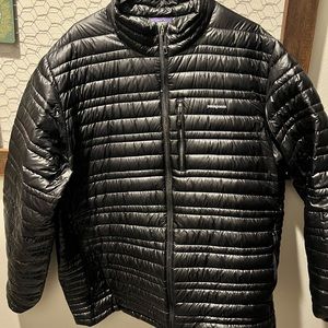 Patagonia Mens Ultralight Down Jacket